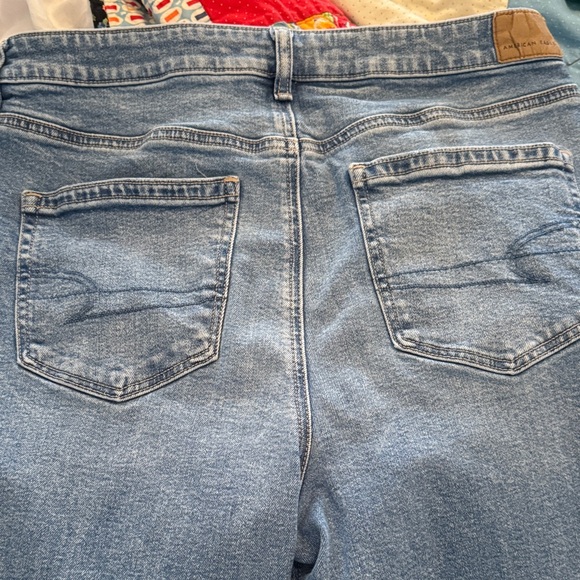 American eagle mom jeans Light Blue Denim Jeans - Picture 5 of 5